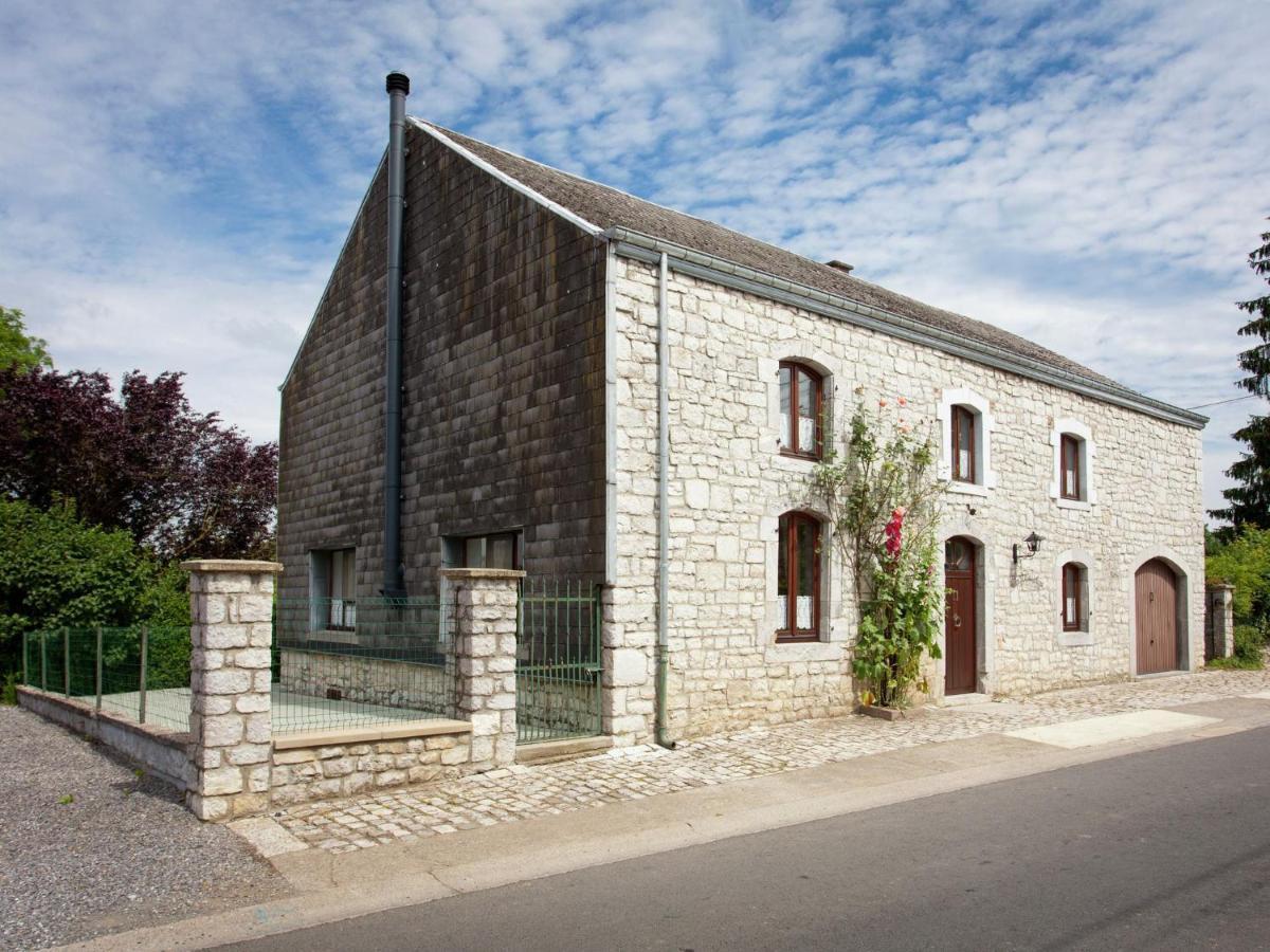 Ferienhaus Spacious In Humain With Garden Marche-en-Famenne